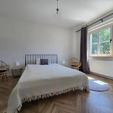 Apartment Black&white *