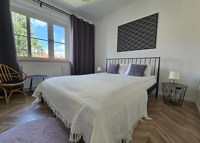 아파트 Black&white